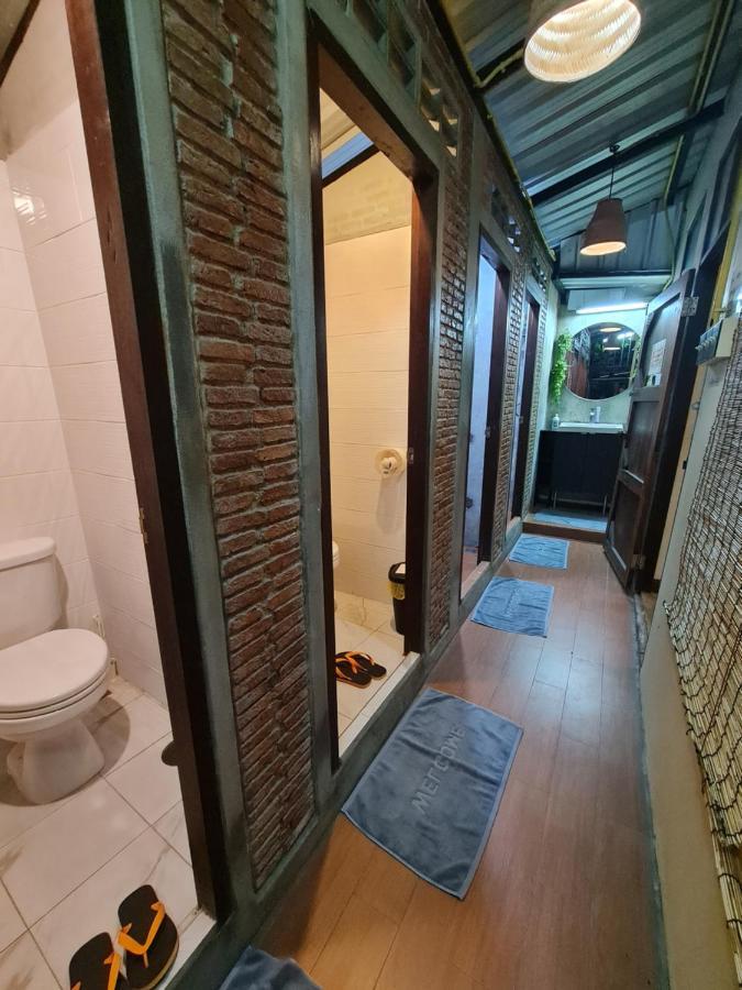 Non House Bangkok บ้านนอนโฮสเทล Exterior foto